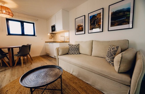 Porto Moniz Villa | Casa de Pedra - Casas do Calhau Miúdo