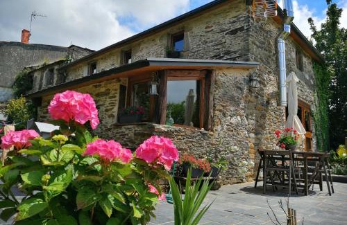 Freires House | Casa de piedra en pequeña aldea de Ortigueira