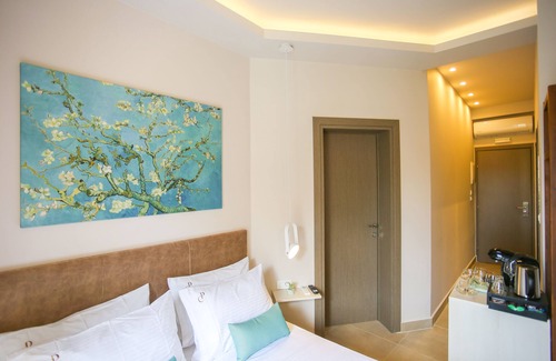 Old Town Hotel | Casa de Potie - Casa 2-3 Family Room in the Heart of Chania Old Town