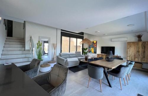 Benajarafe House | Casa de Recreo