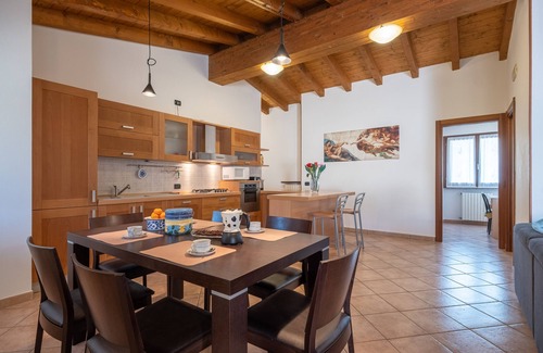Paratico Apartment | Casa del Gatto - Three Bedroom Apartment, Sleeps 4