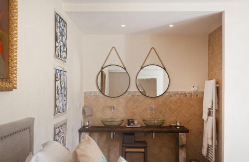 Favone House | Casa del Sole Chambres d'Hotes de Charme