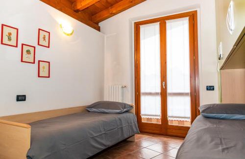 Paratico Apartment | Casa di Argo Vista Lago