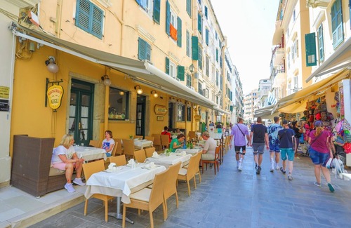 Old Town Apartment | Casa di Mana in Corfu