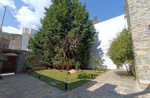 Neapoli House | Casa di Pietra