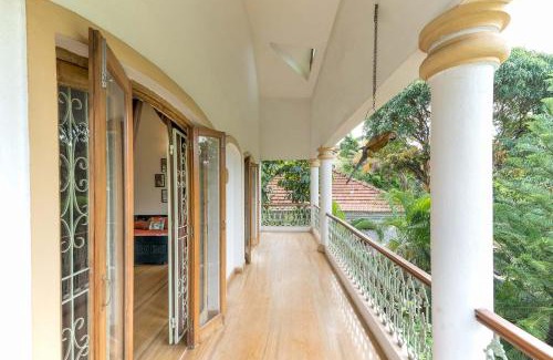 Penha de Franรงa Villa | Casa Do Amor with Pvt Pool by StayVista