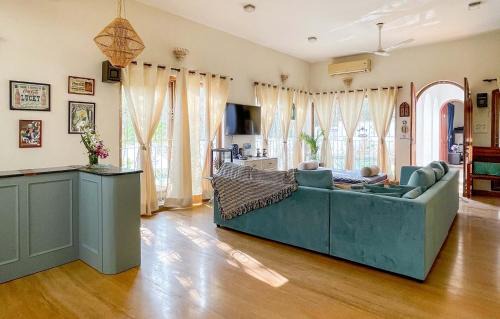 Penha de Franรงa Villa | Casa Do Amor with Pvt Pool by StayVista