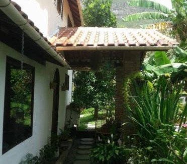 Pati Valley House | Casa do Bosque