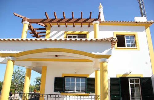 Guia House | Casa do Cerro