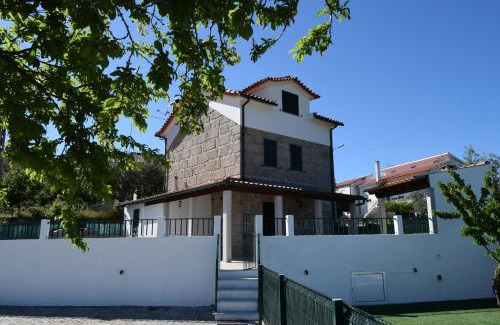 Gouveia House | Casa do Chão do Ribeiro