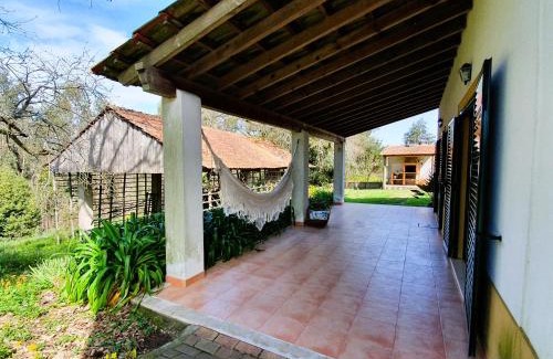 Pombal House | Casa do Cuco, acolhedora, em aldeia tranquila com espaço exterior generoso perto de Pombal
