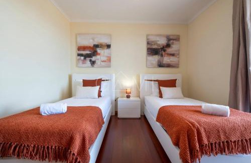 Santo Antonio Villa | Casa do Pico by GALMI