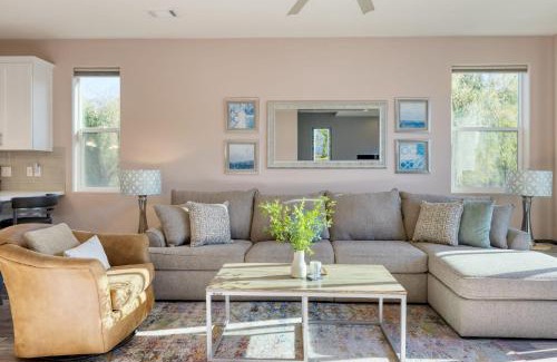 Downtown House | Casa do Sol by AvantStay Rooftop Deck w Ocean Views 2 blocks to Beach