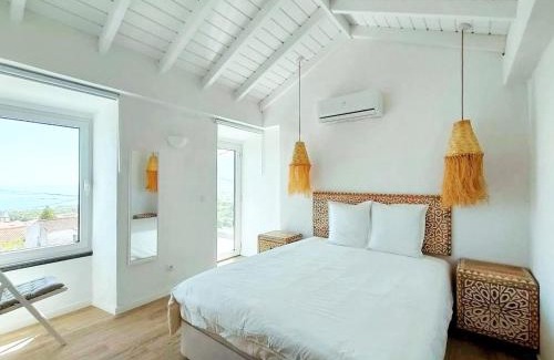 Prainha House | Casa dos Castanheiros - The White Cottage