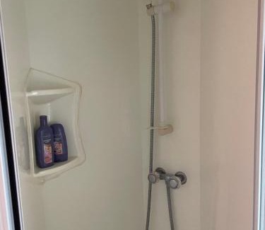 Municipality of Aa en Hunze Other | Casa Elixa prachtige stacaravan met heerlijke overkapping