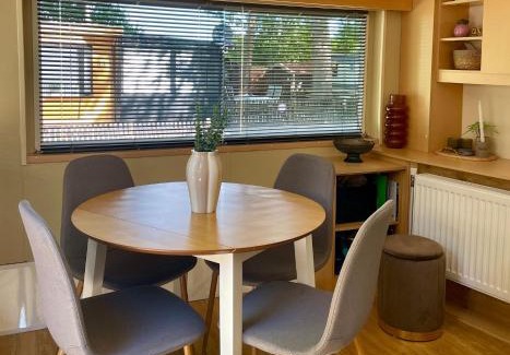 Municipality of Aa en Hunze Other | Casa Elixa prachtige stacaravan met heerlijke overkapping