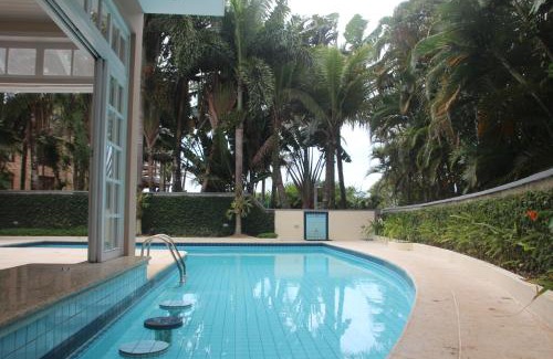 Guarutuba House | Casa em Condomínio, PÉ NA AREIA, praia Guaratuba