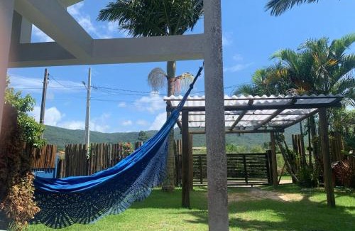 Garopaba House | Casa em Garopaba, com vista pra montanha Encantada