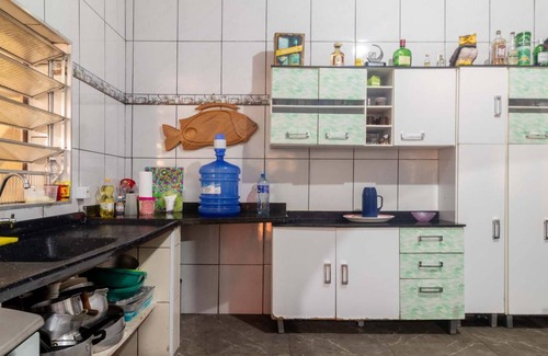 Tupy House | Casa em Itanhaem com Piscina e Churrasqueira