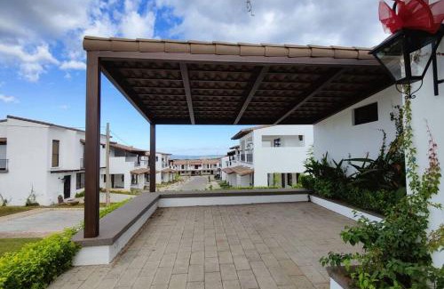 Puerto Barillas House | Casa en Residencial San Andrés
