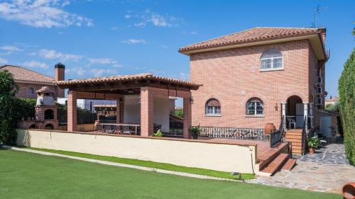 Province of Toledo House | Casa Espada Tizona by Toledo AP
