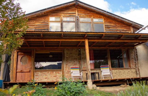 El Hoyo House | Casa Familiar Compartida