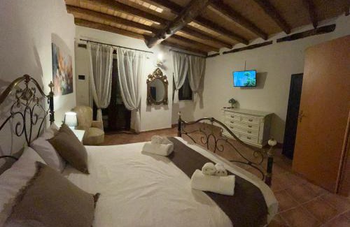 Rovittello Bed & Breakfast | Casa Fiore nella Roccia
