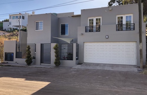 Ensenada House | Casa Flores & Flores