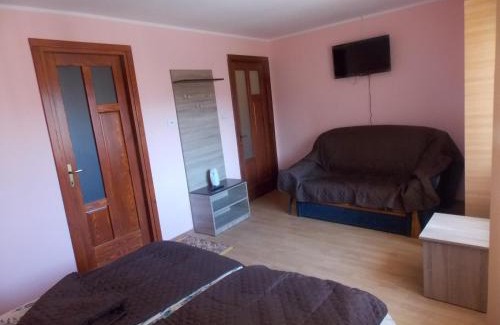 Comanesti House | Casa Floro