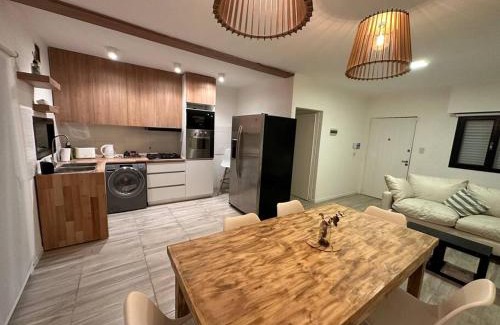 Azul House | Casa impecable con Pileta, Garage