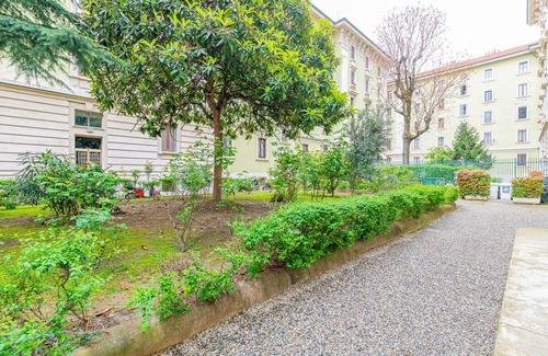 Zona Zara Apartment | Casa Isella Stylish and Tranquil