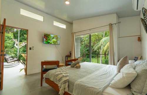 Uvita Villa | Casa Jalapa with private pool