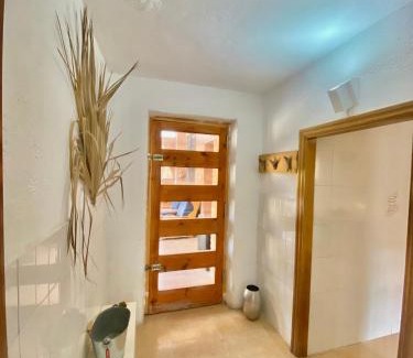 Mont Barbat House | Casa La Alegria