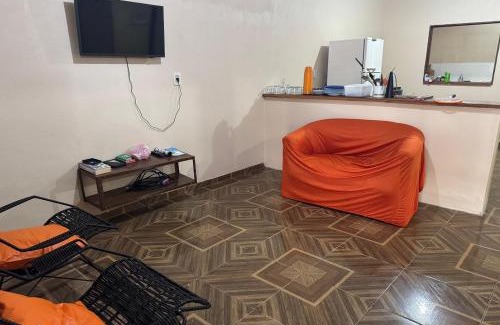 Presidente Figueiredo House | Casa Laranja