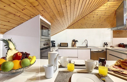 Sao Jorge House | Casa Leão de Ouro by LovelyStay