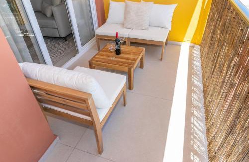 Tarifa Apartment | Casa Los Lances Deluxe - Reformado Junto a la Playa y Terraza