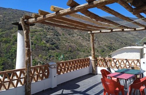 Pampaneira House | Casa Los Trillizos