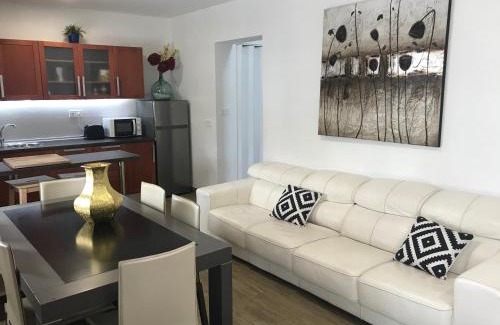 Cenes de la Vega House | Casa Macetero en Granada
