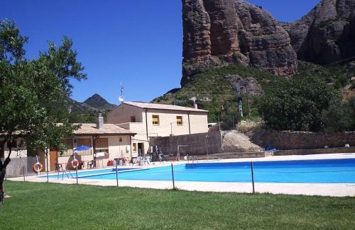 San Felices Villa | Casa Mallos de Agüero
