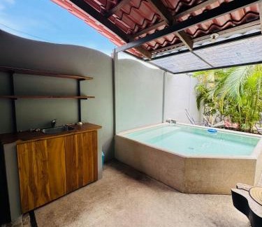 Paquera House | Casa Marañón con piscina Bioluminicencia Tortuga y Playa Quesera