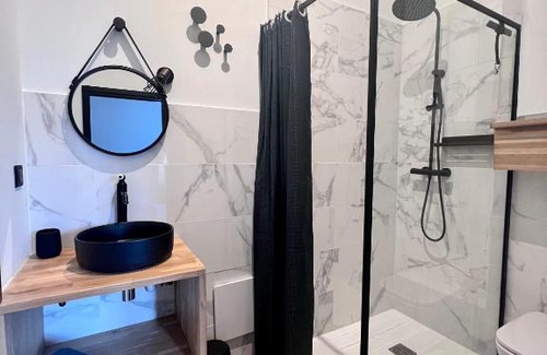 Brive-la-Gaillarde Apartment | Casa Margery - 8 Charmants Appartements - Hyper Centre Brive