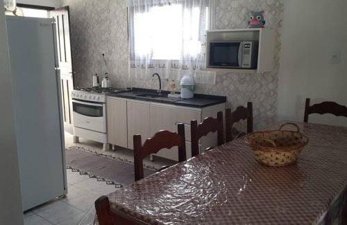 Balneario Arroio do Silva House | Casa Marron com vista para o mar, com mesa de Sinuca - 2 Km Centro