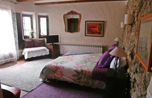 Corca House | Casa Matilda Bed and Breakfast