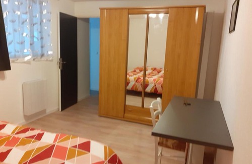Deville-les-Rouen Apartment | Casa Mia Casa Tua