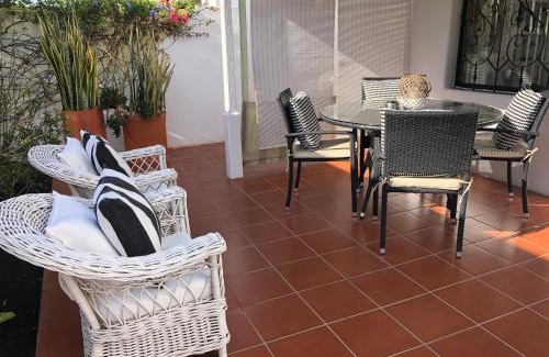 Los Pocillos Villa | Casa MoJo