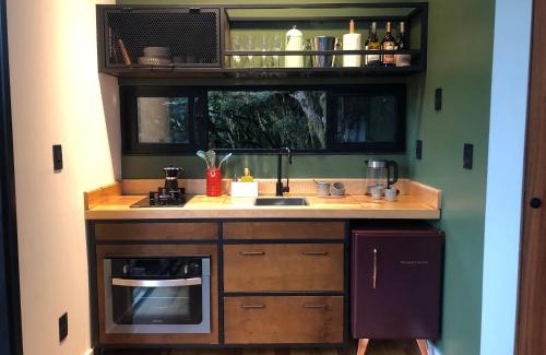 Vacas Gordas Cabin | Casa na árvore com banheira de imersão e lareira