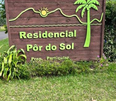 Osorio House | Casa na lagoa do Palmital com acesso à lagoa na propriedade e localizada apenas a 13 km da praia de Atlântida Sul e do Centro de Osório Lugar com Natureza-Wi-Fi 1 cama de casal e um beliche 2 solteiros