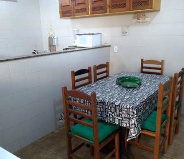 Centro House | Casa na orla da Praia do Forte