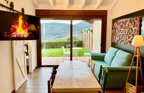 Mos House | Casa nueva en Vigo Rural Mos con Jacuzzi y chimenea para ESCAPADA ROMANTICA