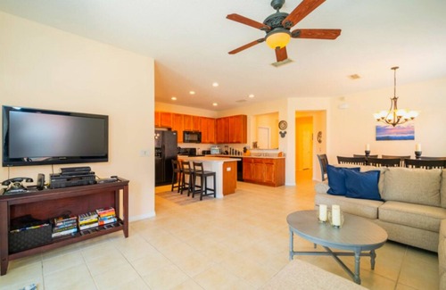 Bellavida House | Casa para Grupos en Orlando Florida